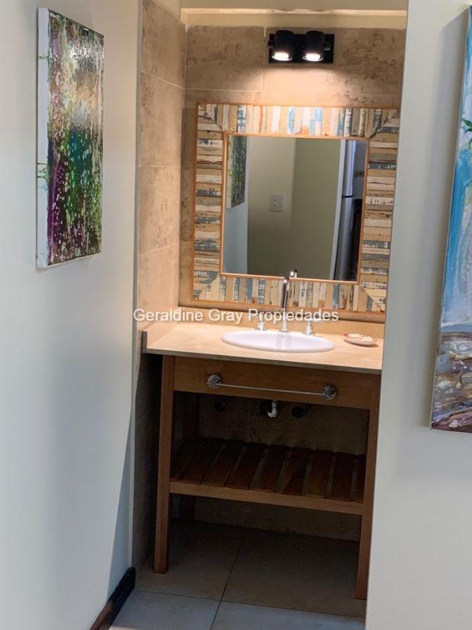 Departamento en Venta de 2 Dorm. C/ Cochera en San Martin de Los Andes 2