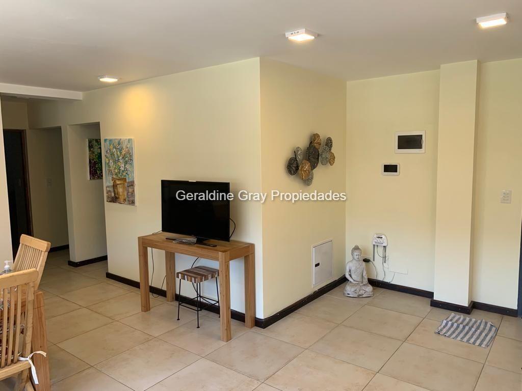Departamento en Venta de 2 Dorm. C/ Cochera en San Martin de Los Andes 4