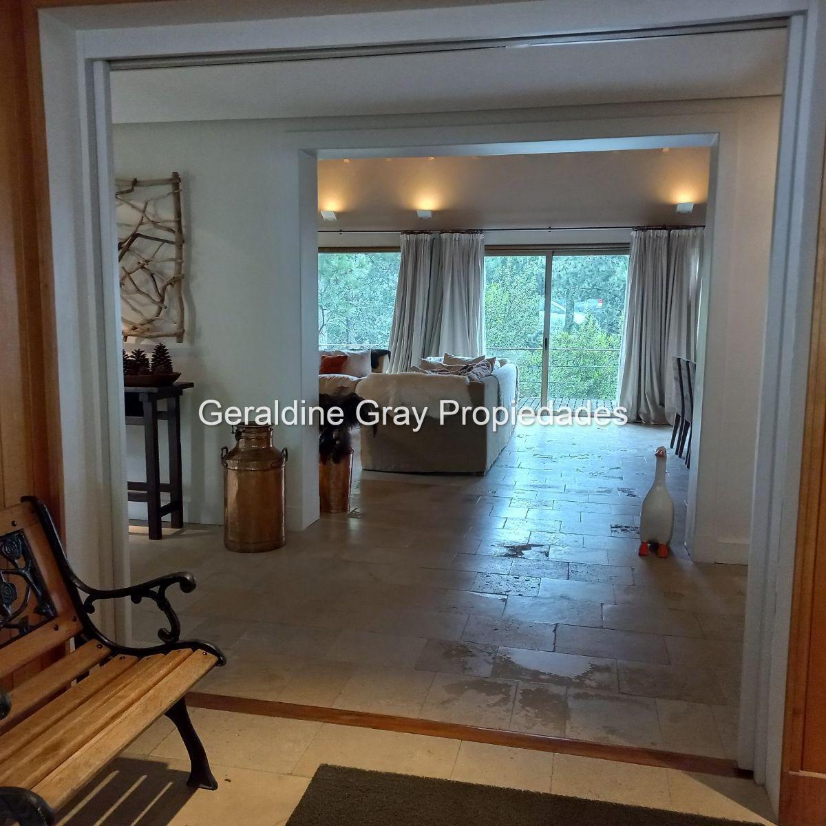 Foto de Casa en venta de 6 dormitorios c/ cochera en Chapelco Golf & Resort, imagen 3