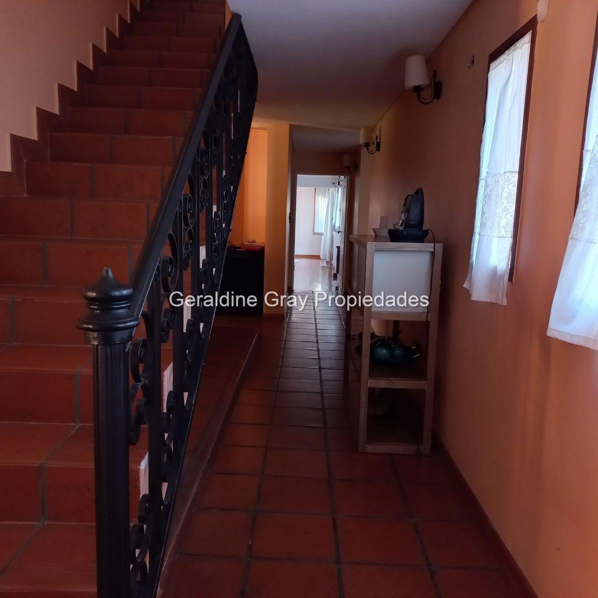 Casa de 3 Dorm. con Pileta en Barrio Aires del Valle, Cipolletti 4