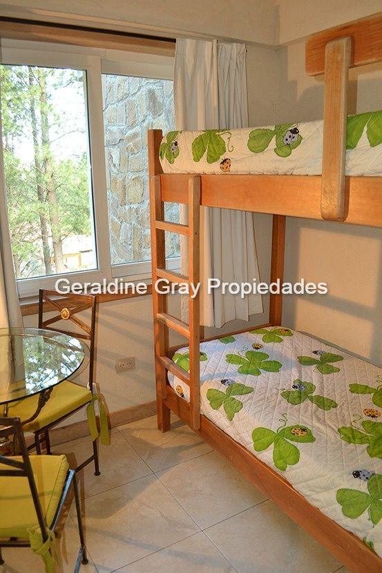 Casa en Venta de 5 Dorm. C/ Cochera en Chapelco Golf & Resort 2
