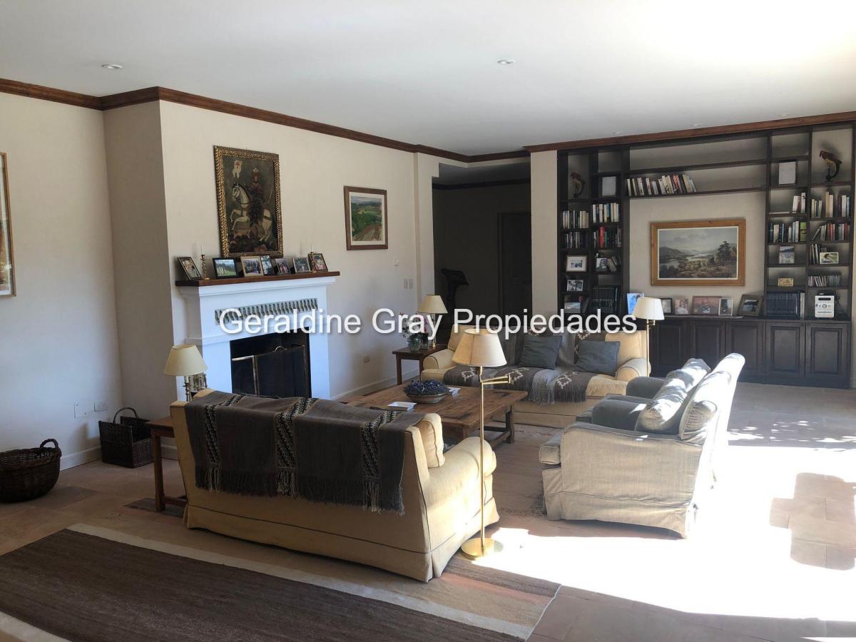 Espectacular casa en venta en el barrio privado Chapelco Golf & Resort