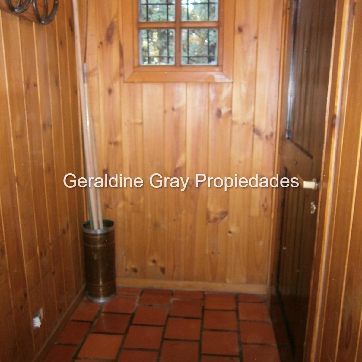 Casa de 4 Dorm. en El Km 7,2 de Av Los Pioneros, San Carlos de Bariloche 2