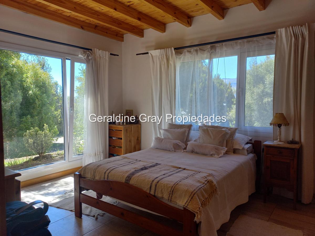 Hermosa casa de 3 dormitorios en Rincón Radales, San Martin de los Andes.