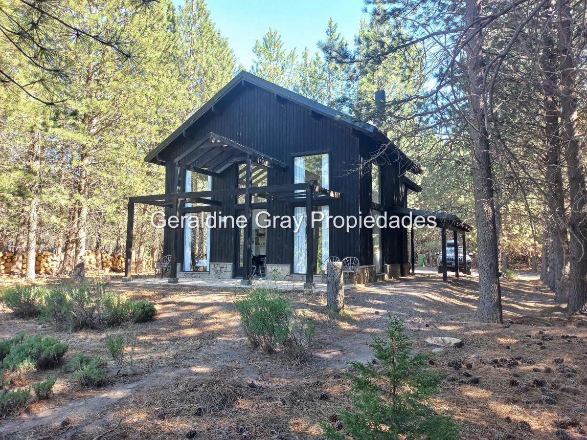 Casa en Venta de 3 Dorm. en Chapelco Golf & Resort 2