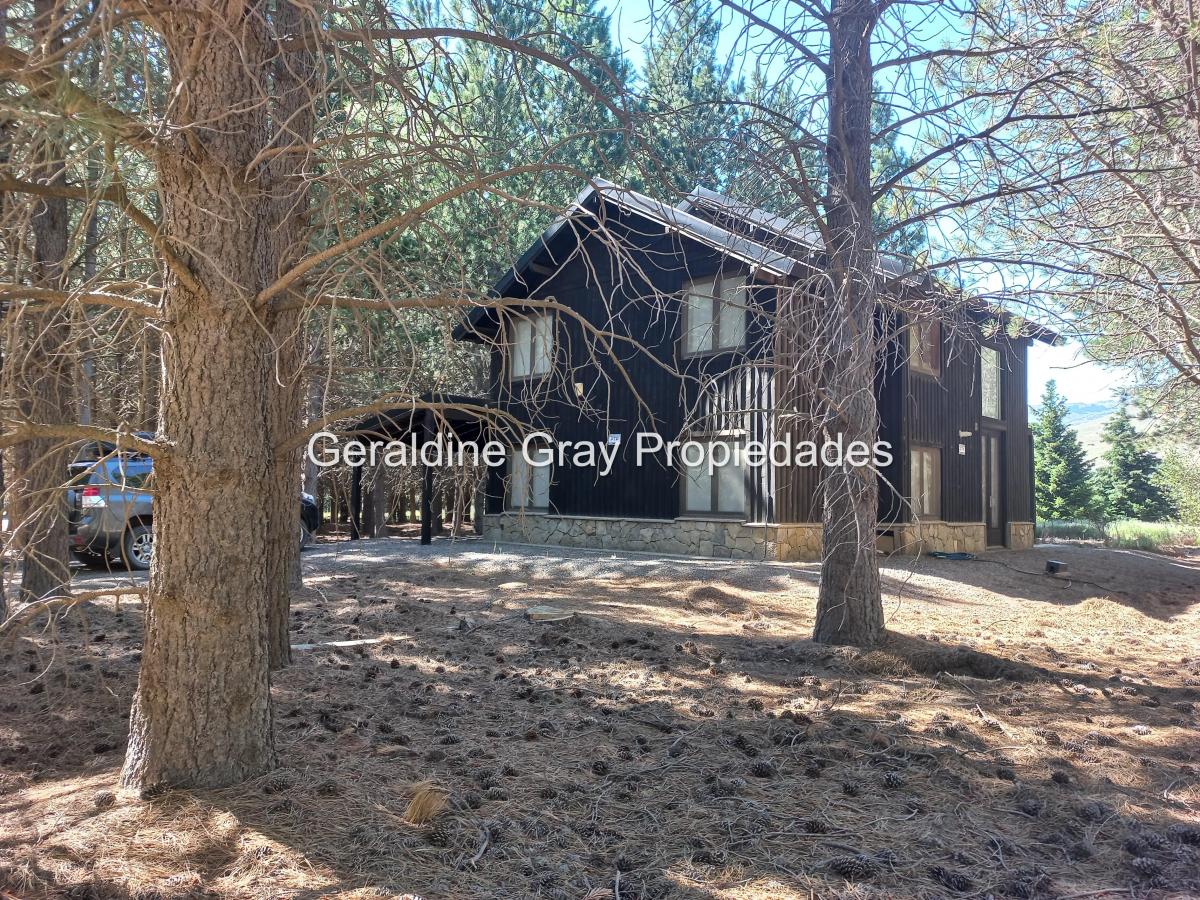 Casa en Venta de 3 Dorm. en Chapelco Golf & Resort 2