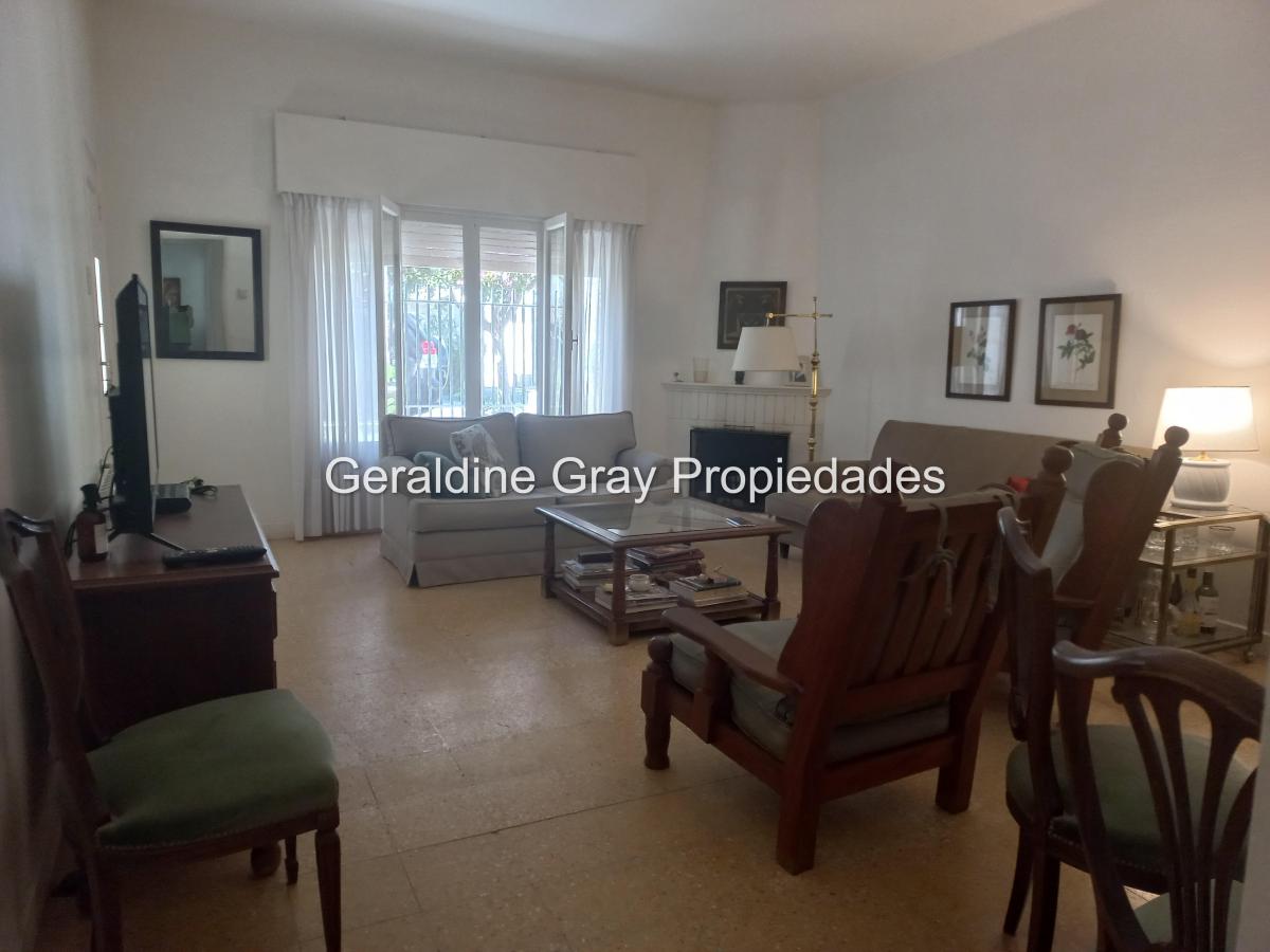 Casa de 3 dormitorios en venta en zona centro de Cinco Saltos