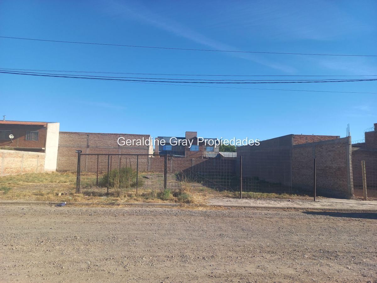 Foto de Lote en venta en el barrio residencial Las Calandrias, Cipolletti, imagen 2