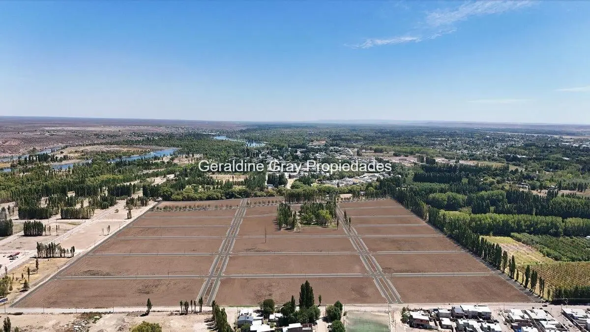 Lotes residenciales y comerciales en venta en Urbanizacion La Alborada, Neuquén capital 2