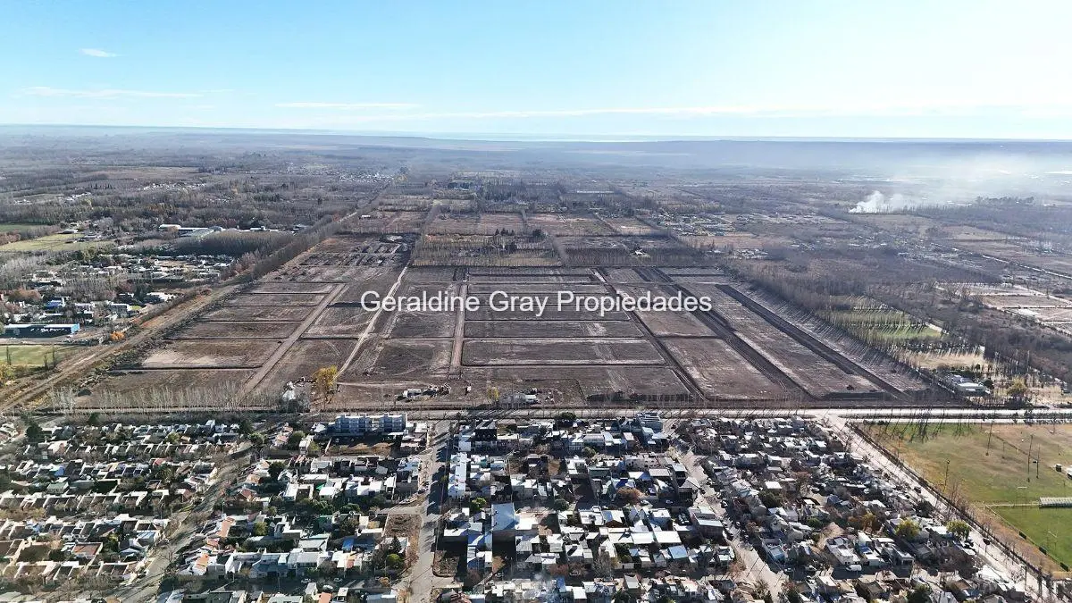 Lotes residenciales y comerciales en venta en Urbanización Gran Alameda, Cipolletti 4