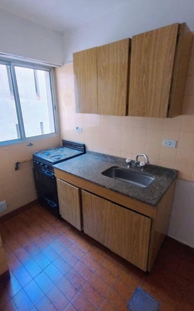 Foto de AMPLIO MONOAMBIENTE 40M2 EN ALBERDI, imagen 3
