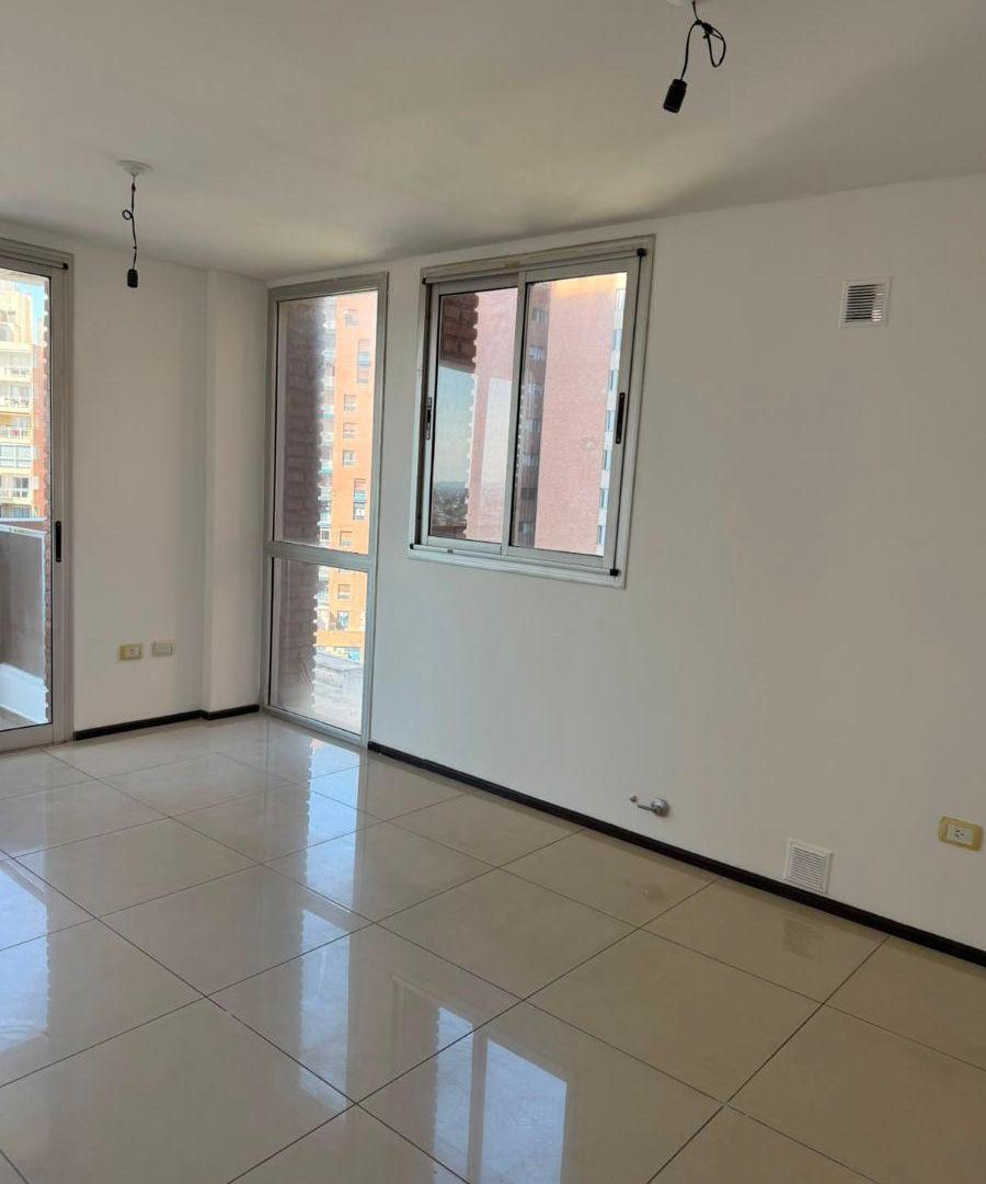 Foto de Alquilo amplio departamento de 1 dormitorio con balcón en Nueva Córdoba, imagen 5