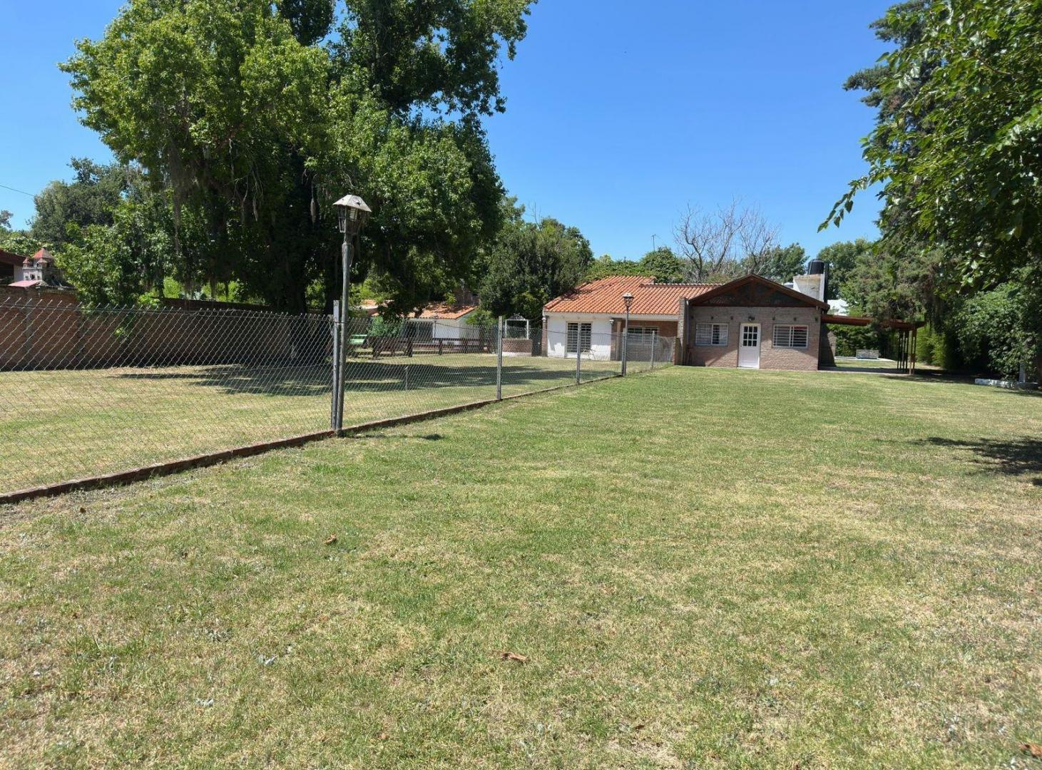 San Jose 3181, 3 casas sobre 2800m2