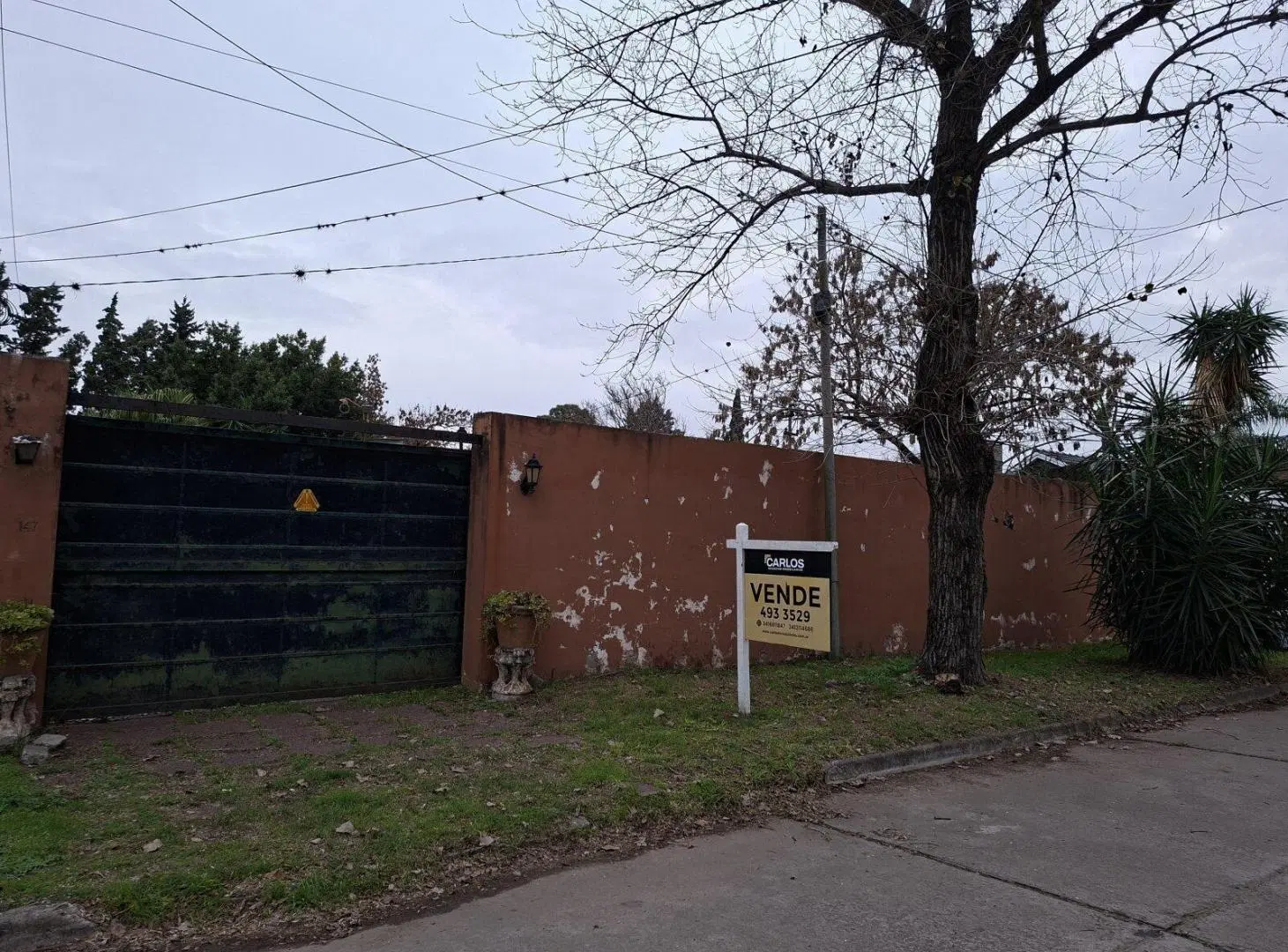 Casa 2 dormitorios en Funes con 2 terrenos. 1