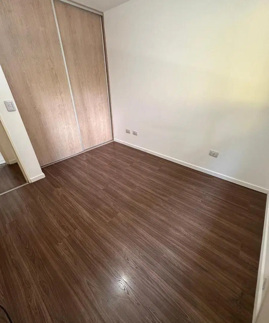 1 DORMITORIO CON COCHERA 3