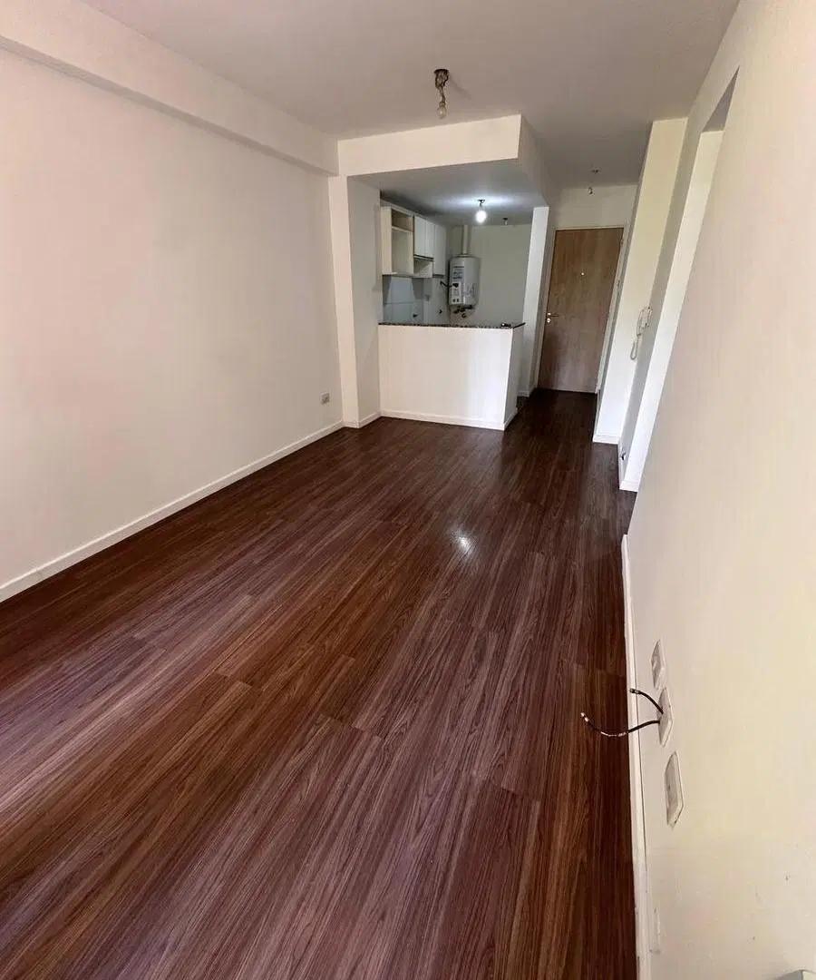 1 DORMITORIO CON COCHERA 2