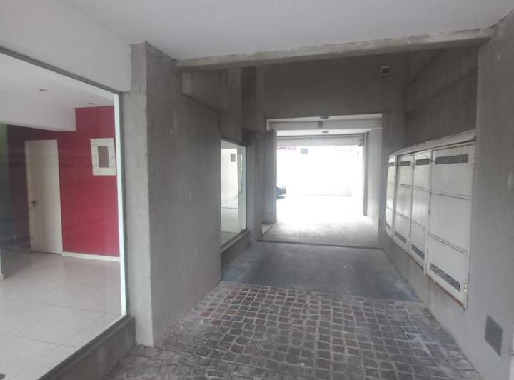 Foto de VENTA Departamento 2 Ambientes con Cochera y Amplio Balcón | A 5 Min, imagen 5