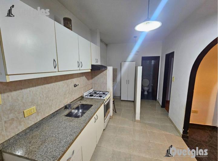 Alquiler PH con Patio en Villa Dominico 3