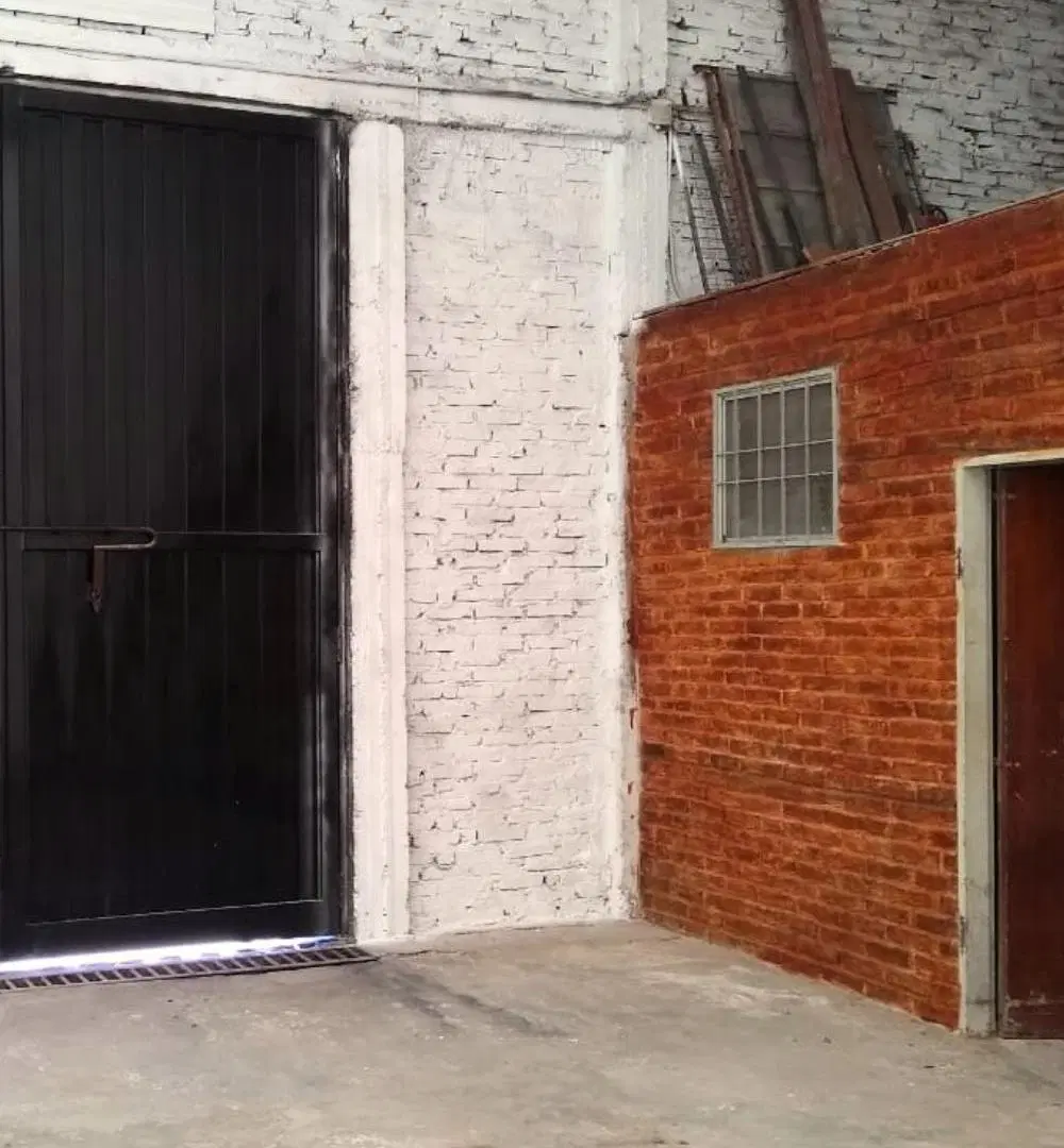 Amplio Galpon en Alquiler en Avellaneda 2