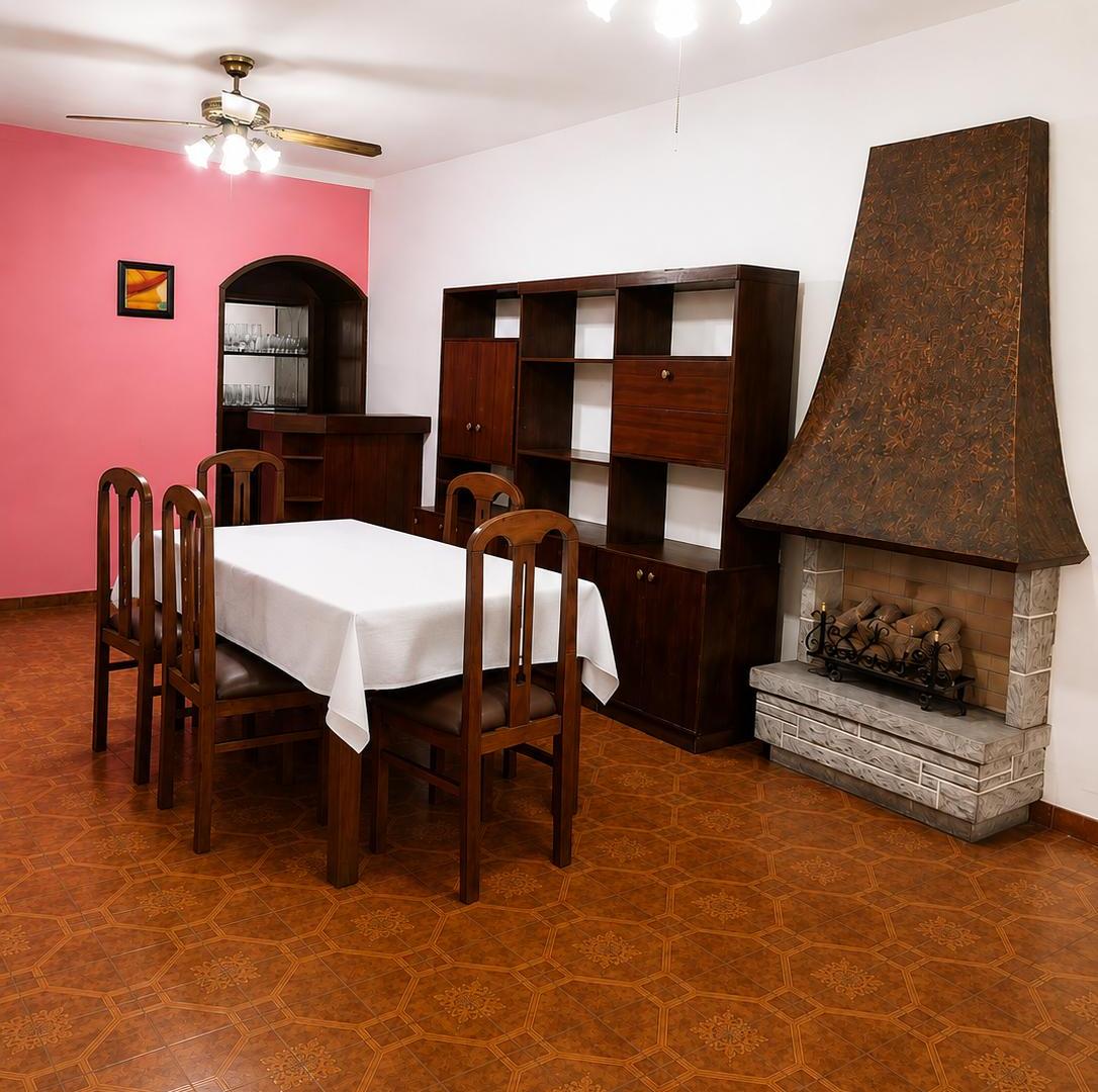 Foto de VENTA Casa 3 Ambientes con Garaje, imagen 3