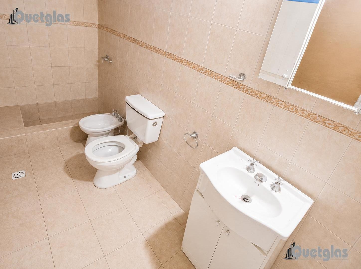 Foto de Venta Casa 3 Ambientes sobre Lote de 10 x 47 m + Segunda Vivienda al, imagen 5