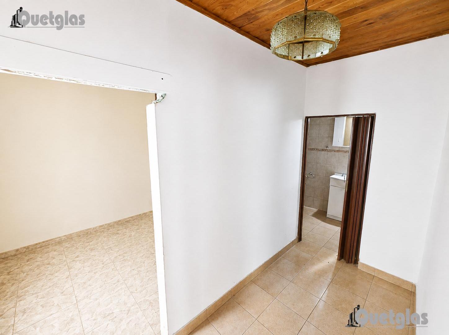 Foto de Venta Casa 3 Ambientes sobre Lote de 10 x 47 m + Segunda Vivienda al, imagen 1