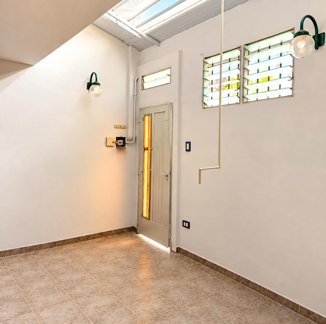 Foto de Venta PH 3 ambientes con patio y terraza – Apto crédito, imagen 1
