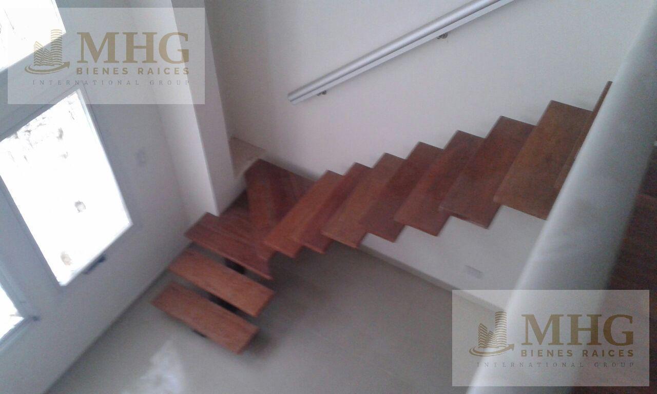 Foto de Hermoso Duplex en Lomas del Mirador!!!, imagen 2