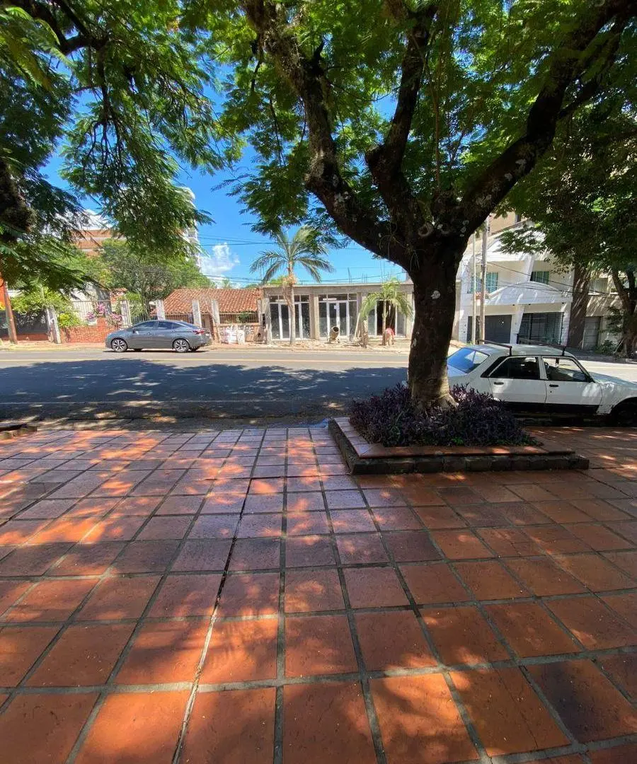 Terreno de 250 m² en venta, sobre Av. Roca a mts de la Costanera 3