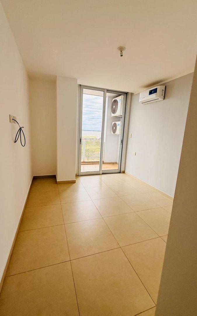 Foto de Departamento de 50 m² en Edificio Alarif Trench de 1 dormitorio en, imagen 3