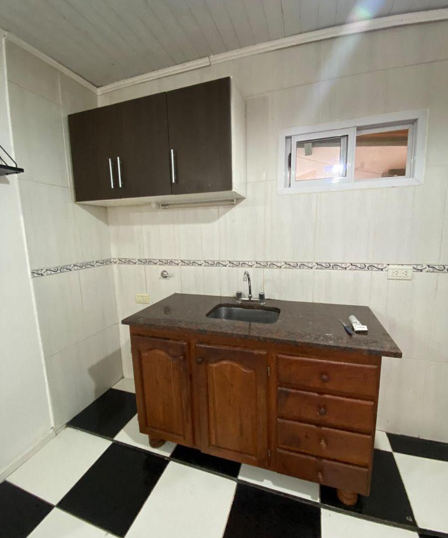 Foto de Departamento de 80 m² con 2 dormitorios en alquiler en Villa Sarita, imagen 5