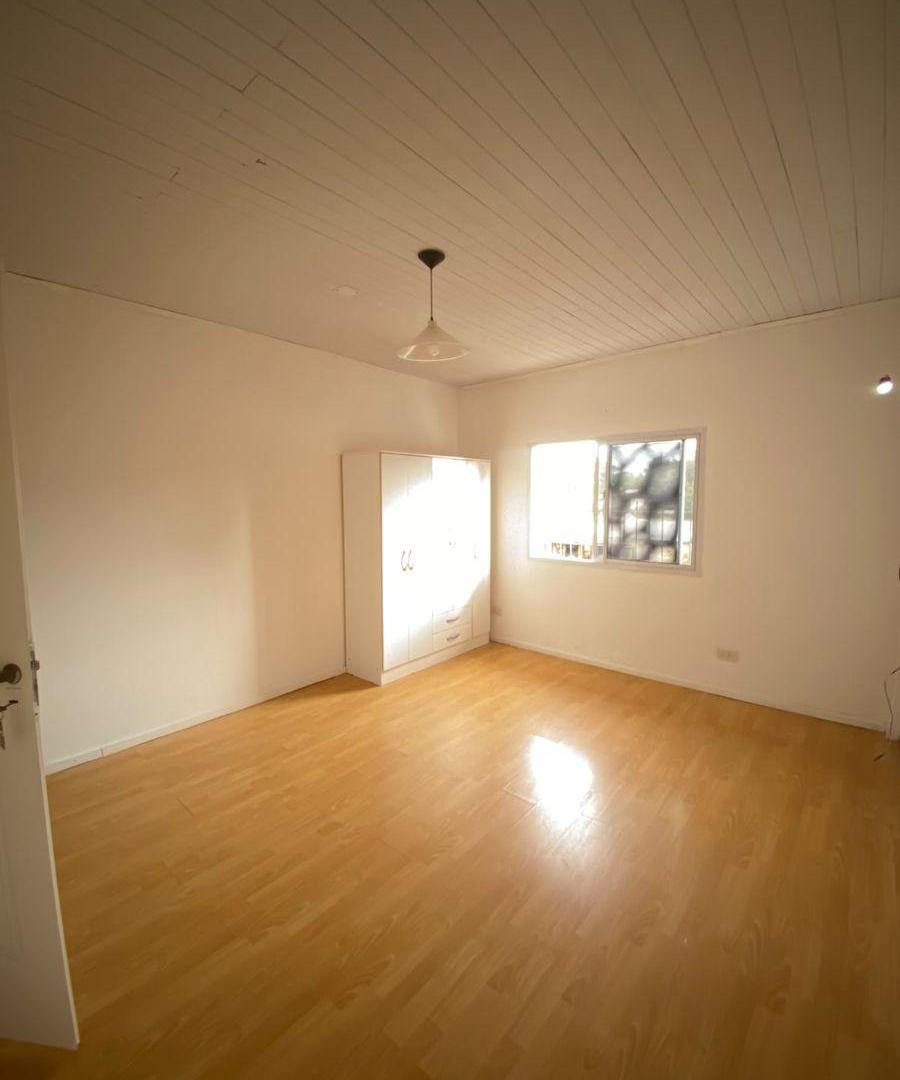 Foto de Departamento de 80 m² con 2 dormitorios en alquiler en Villa Sarita, imagen 2