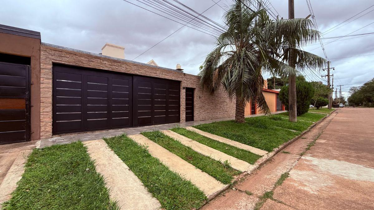 Casa de 300 m² con 3 habitaciones en venta en El Laurel