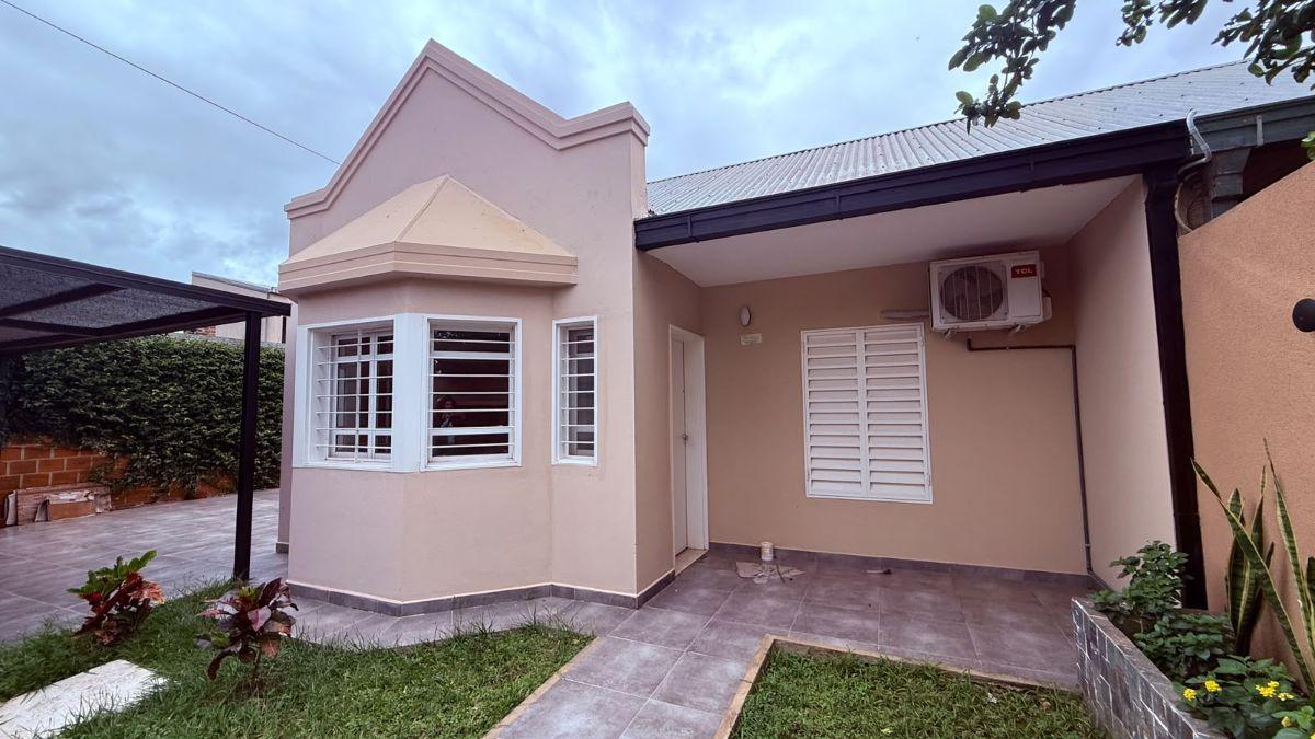 Foto de Casa de 300 m² con 3 habitaciones en venta en El Laurel, imagen 2