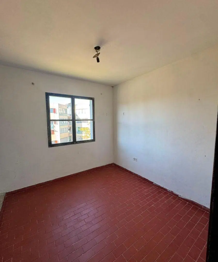 Oportunidad departamento de 3 dormitorio a refaccionar 5