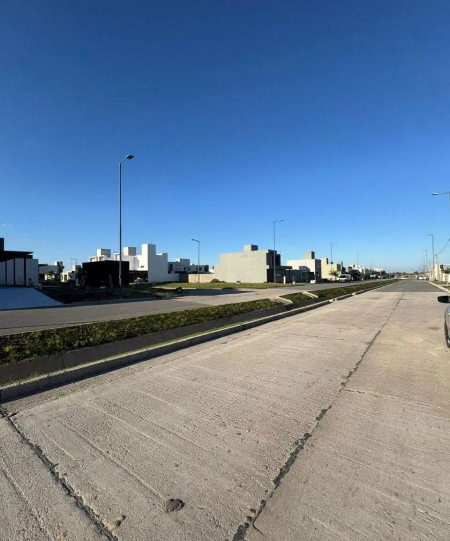 Vendemos Lote Apto Local En Docta Av. Sobre Av Principal 4