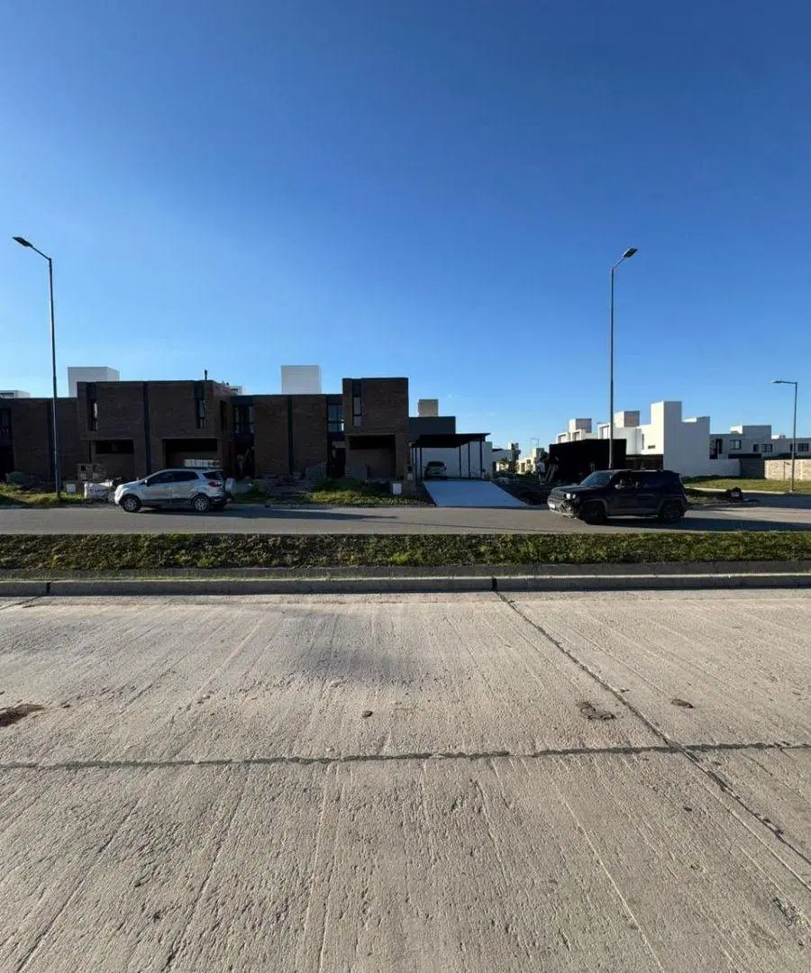 Vendemos Lote Apto Local En Docta Av. Sobre Av Principal 3