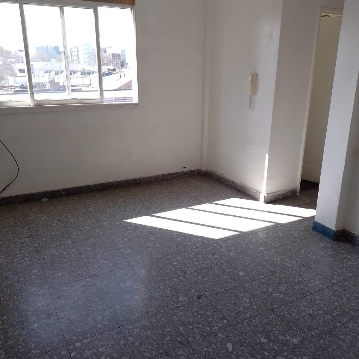 Foto de Departamento 1 ambiente contra frente, imagen 4