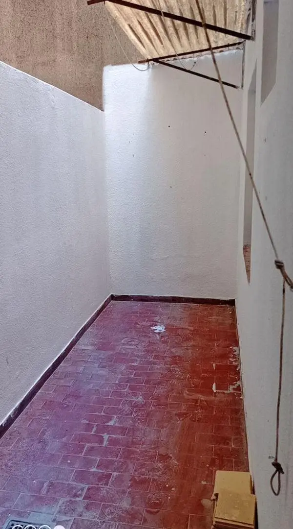 Departamento 4 ambientes planta baja a la calle con dos patios y lavadero independiente 5