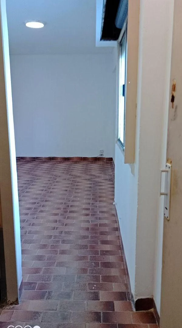 Departamento 4 ambientes planta baja a la calle con dos patios y lavadero independiente