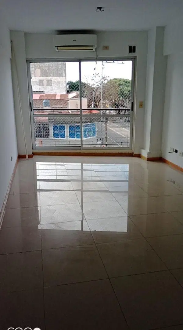Departamento 3 ambientes a la calle con balcon 4