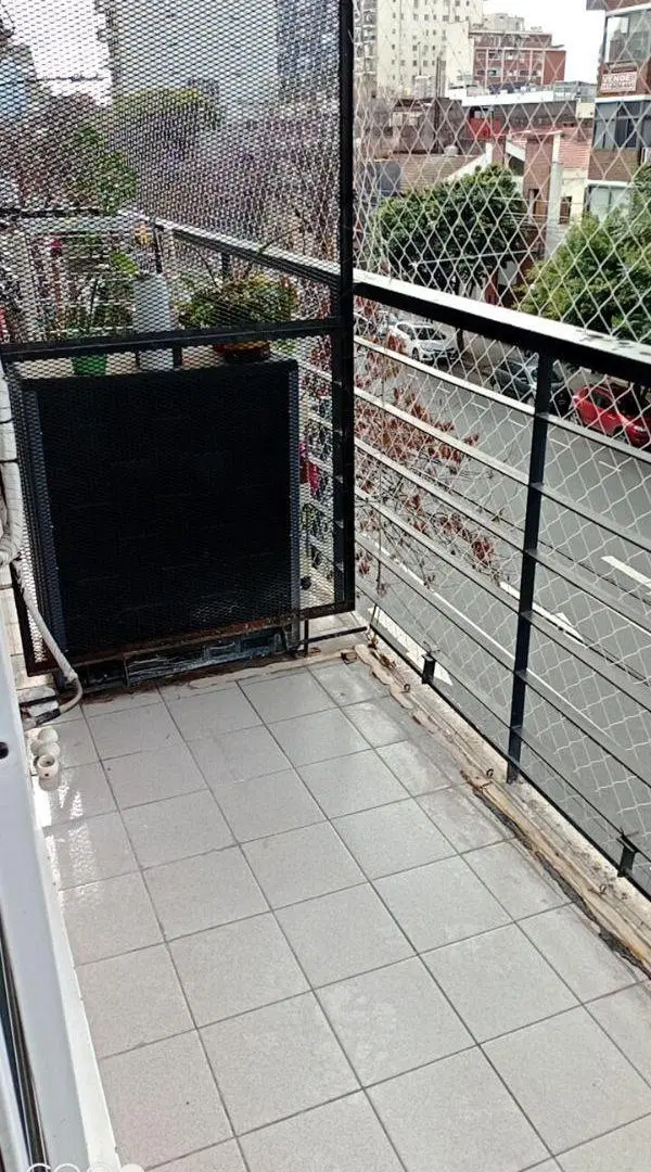 Departamento 3 ambientes a la calle con balcon 5