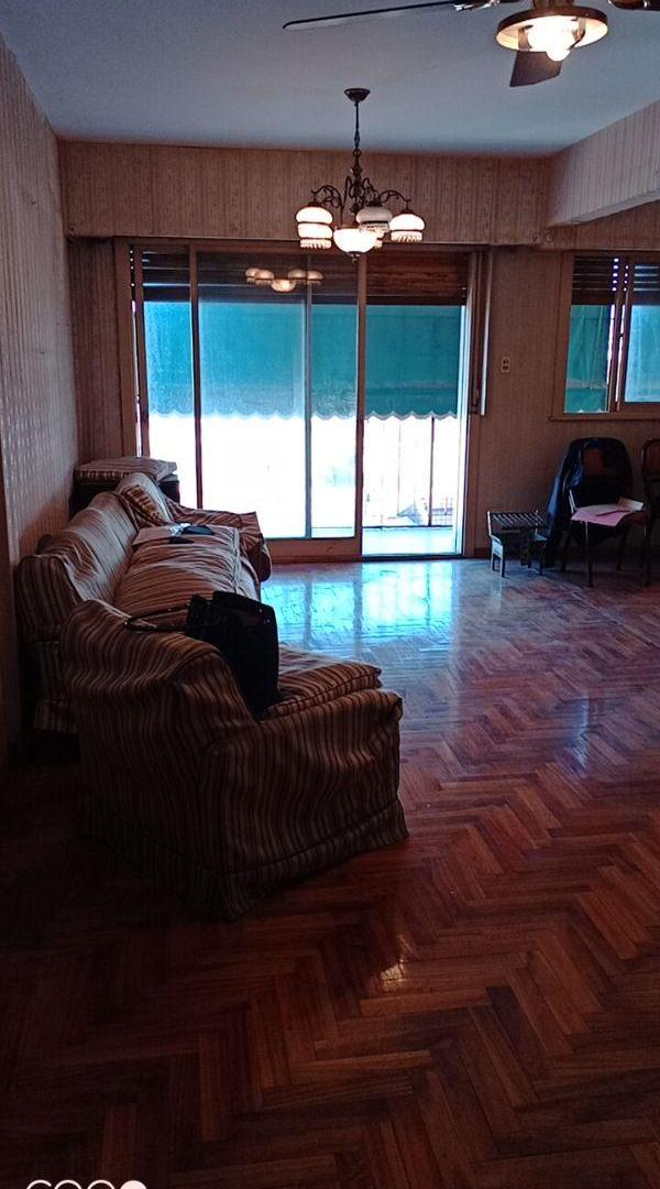 Foto de Departamento 3 ambientes con dependencia de servicio y cochera, imagen 3