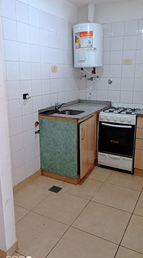 Foto de Departamento 2 ambientes a la calle con balcon, imagen 2