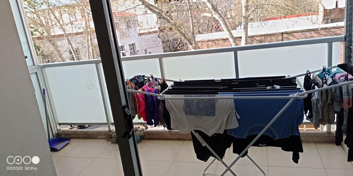 Foto de Departamento 2 ambientes a la calle con balcon y parrilla, imagen 2