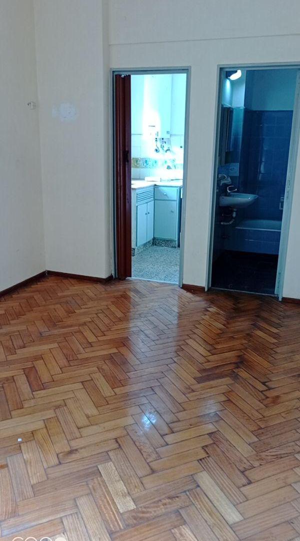 Foto de Departamento de 1 ambiente a la calle con balcon, imagen 4