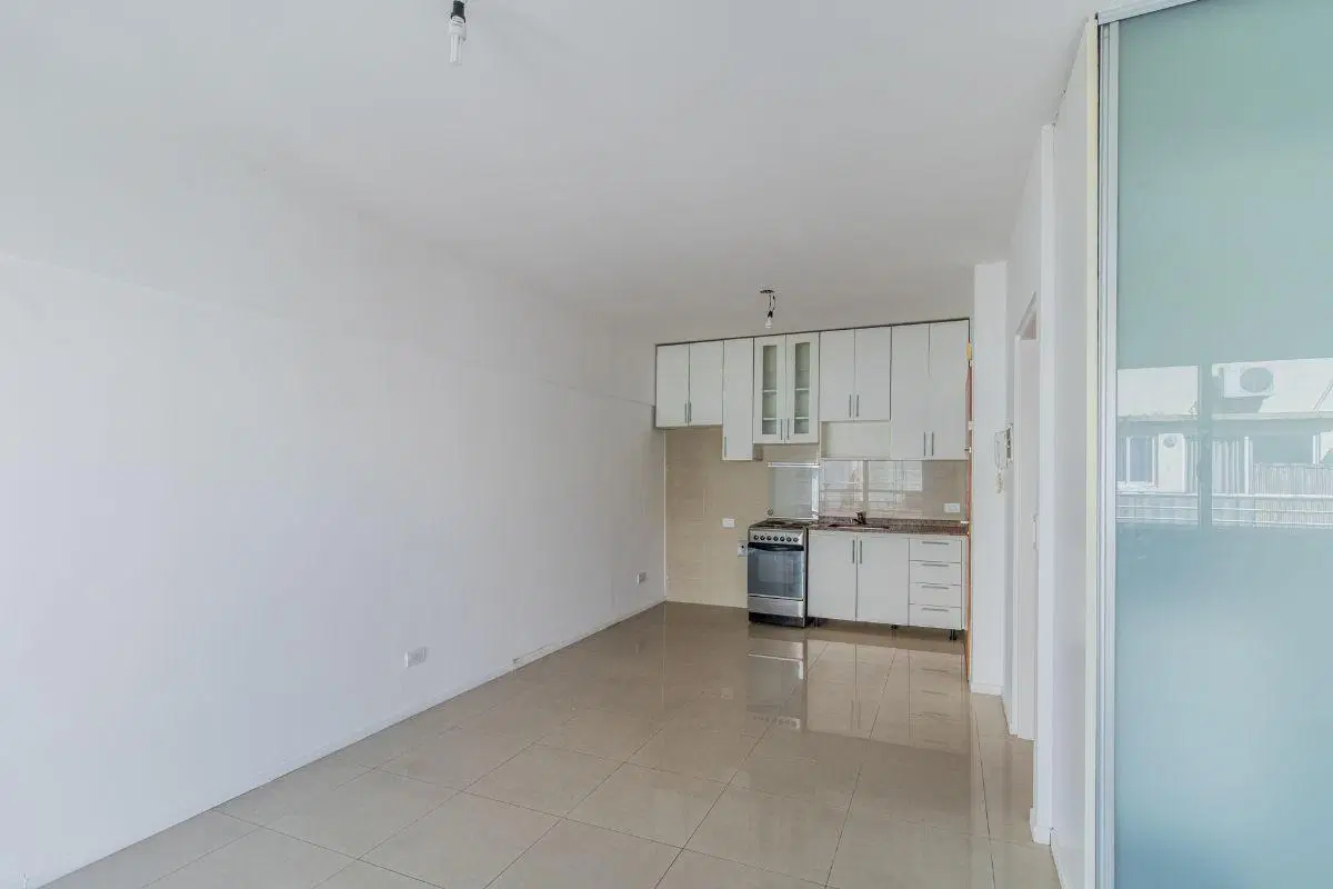 ALQUILER DEPARTAMENTO 1 AMBIENTE CON BALCON CORRIDO EN VILLA URQUIZA. 4
