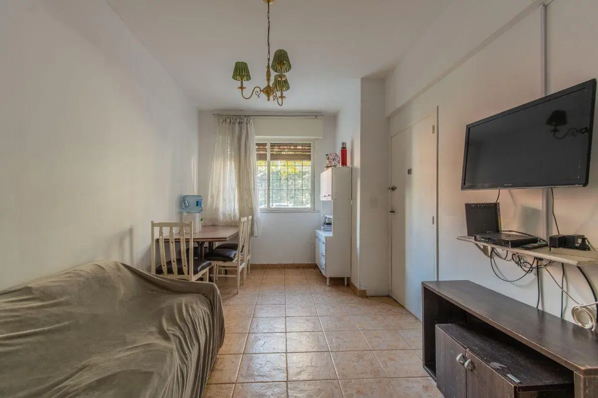 VENTA DEPARTAMENTO 3 AMBIENTES PLANTA BAJA CON PATIO 2
