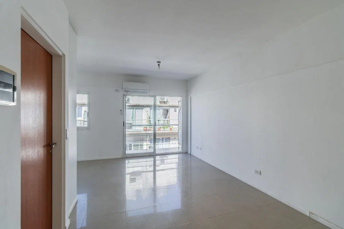 ALQUILER DEPARTAMENTO 1 AMBIENTE CON BALCON CORRIDO EN VILLA URQUIZA. 5