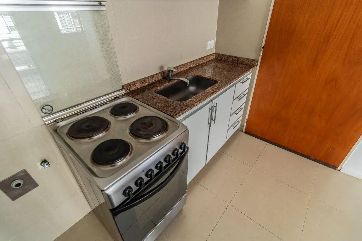 ALQUILER DEPARTAMENTO 1 AMBIENTE CON BALCON CORRIDO EN VILLA URQUIZA. 3